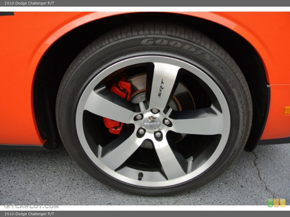 2010 Dodge Challenger R/T Wheel and Tire Photo #78232688