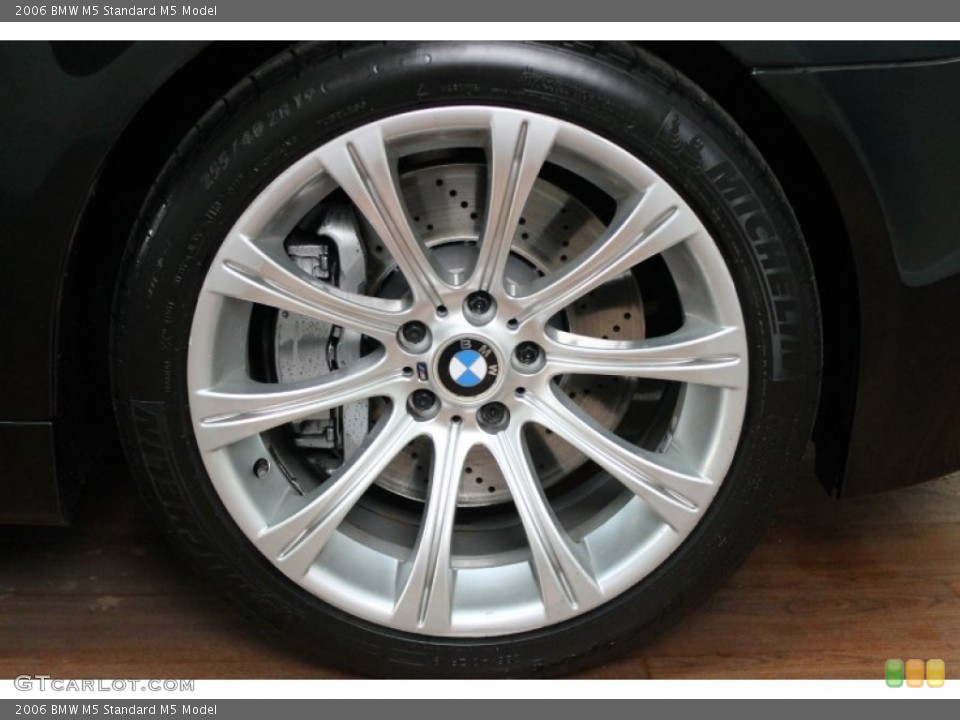 2006 BMW M5  Wheel and Tire Photo #78245137