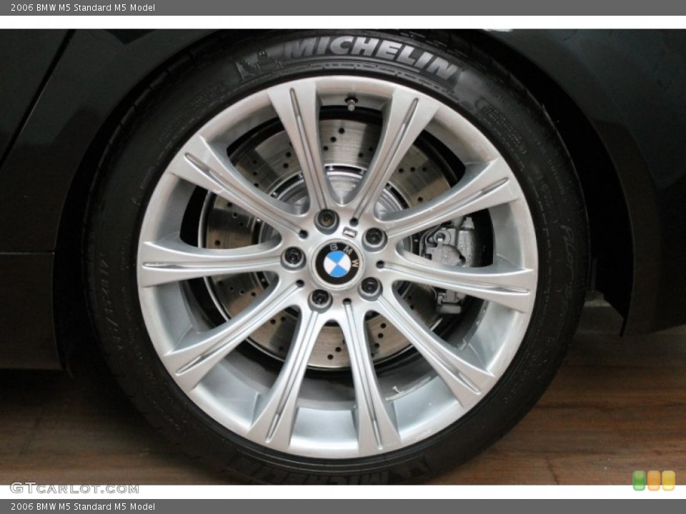 2006 BMW M5  Wheel and Tire Photo #78245173