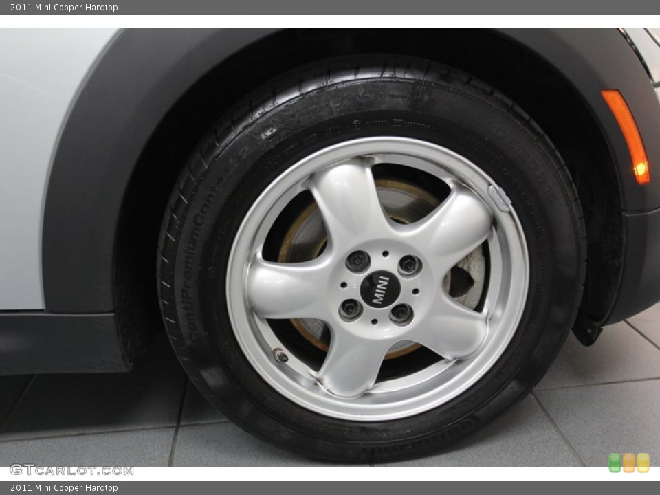 2011 Mini Cooper Hardtop Wheel and Tire Photo #78272284