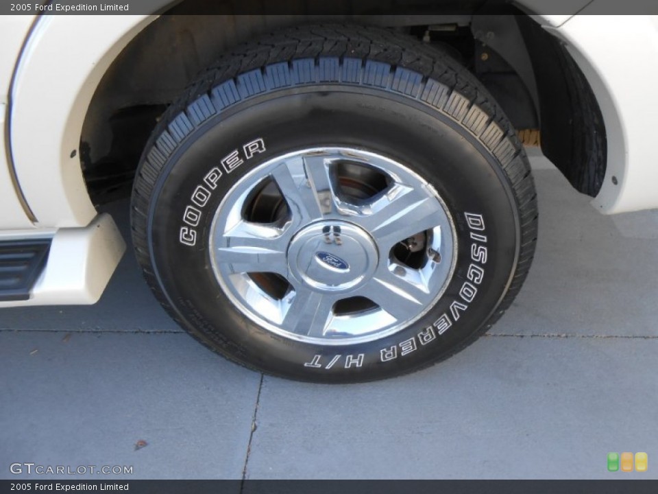 2005 Ford Expedition Limited Wheel and Tire Photo #78298712
