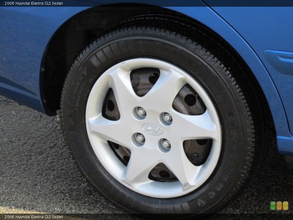 2006 Hyundai Elantra GLS Sedan Wheel and Tire Photo #78323282