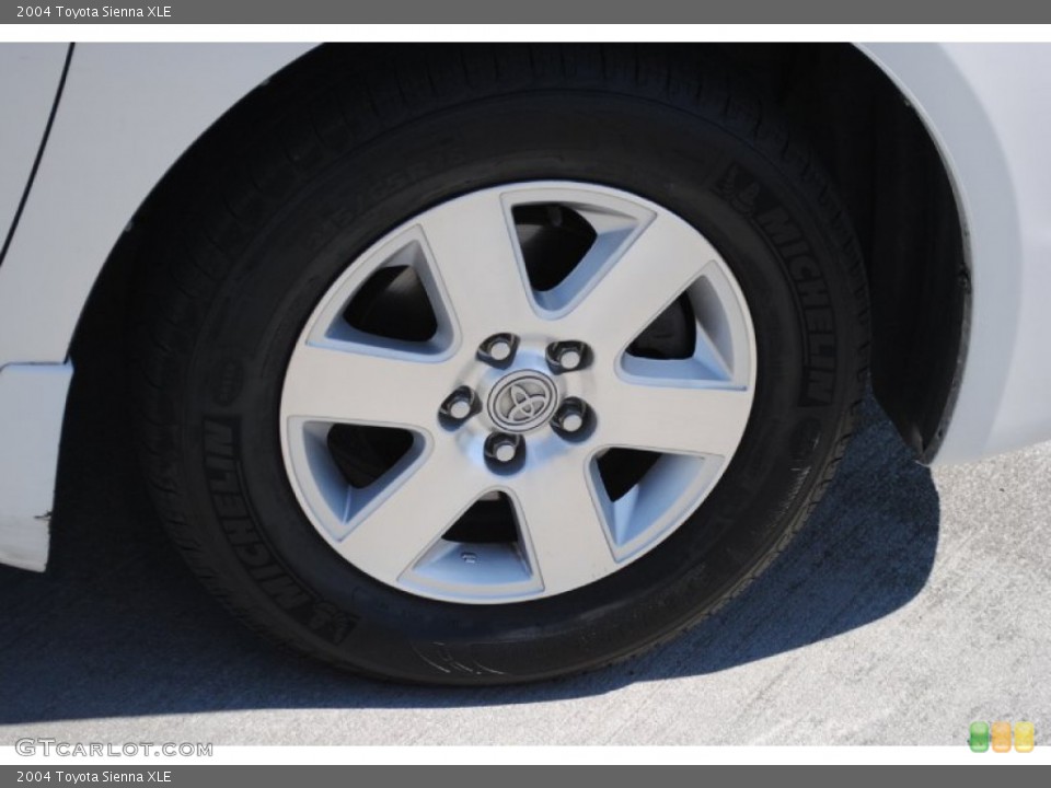 2004 Toyota Sienna XLE Wheel and Tire Photo #78339719
