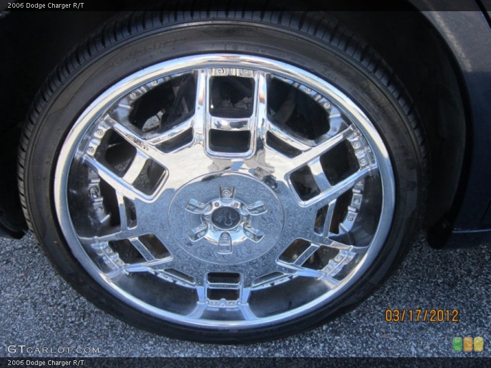 2006 Dodge Charger Custom Wheel and Tire Photo #78359803