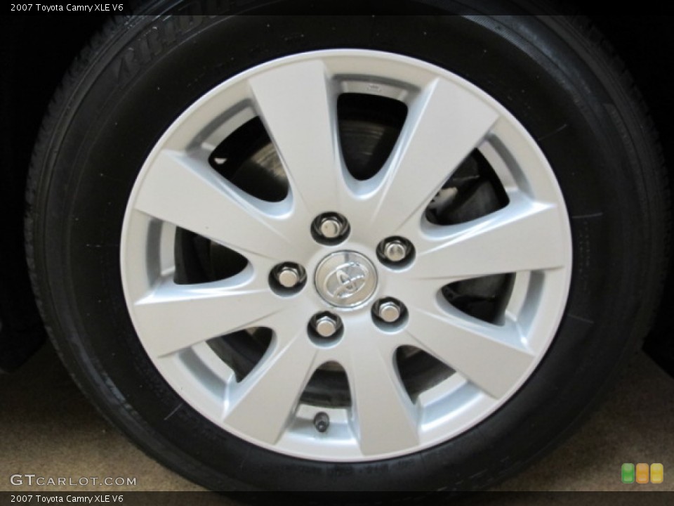 2007 Toyota Camry XLE V6 Wheel and Tire Photo #78370797