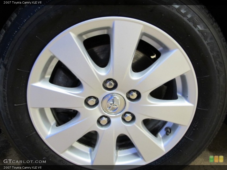 2007 Toyota Camry XLE V6 Wheel and Tire Photo #78370804