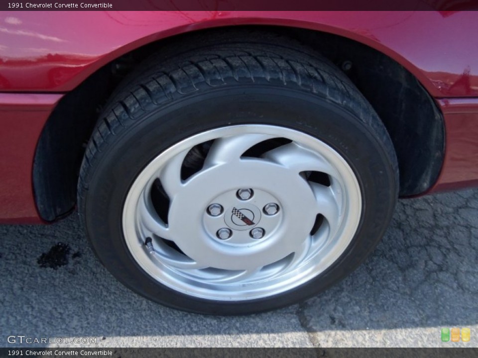 1991 Chevrolet Corvette Convertible Wheel and Tire Photo #78429924