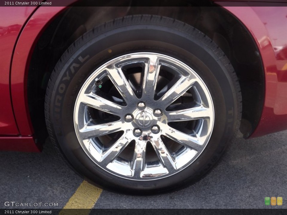 2011 Chrysler 300 Limited Wheel and Tire Photo #78435260