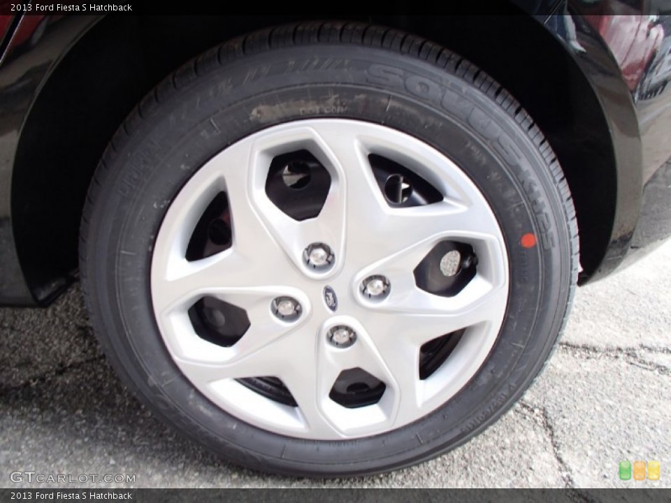 2013 Ford Fiesta Wheels and Tires