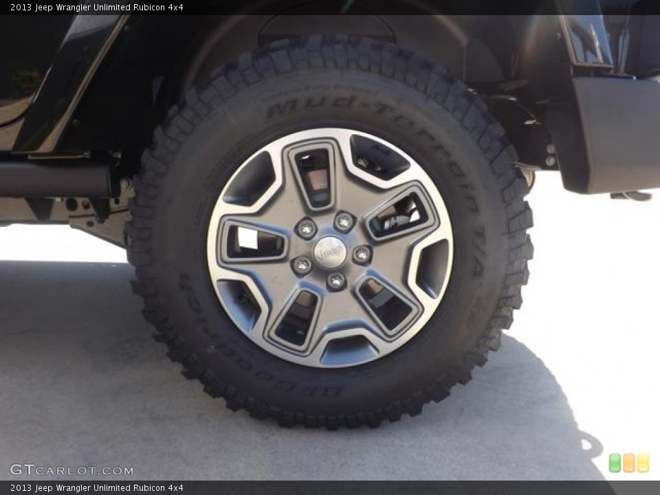 2013 Jeep Wrangler Unlimited Rubicon 4x4 Wheel and Tire Photo #78497270