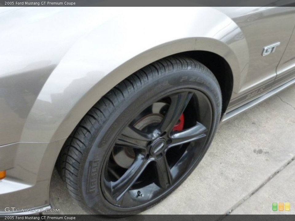 2005 Ford Mustang GT Premium Coupe Wheel and Tire Photo #78513050