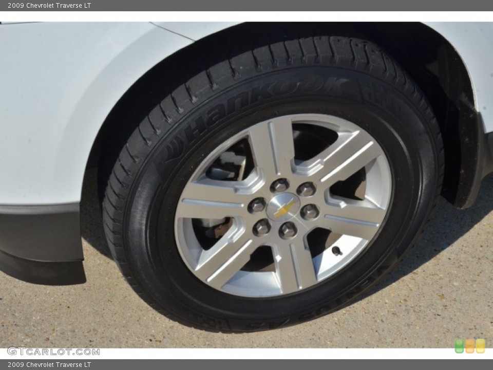 2009 Chevrolet Traverse LT Wheel and Tire Photo #78522398