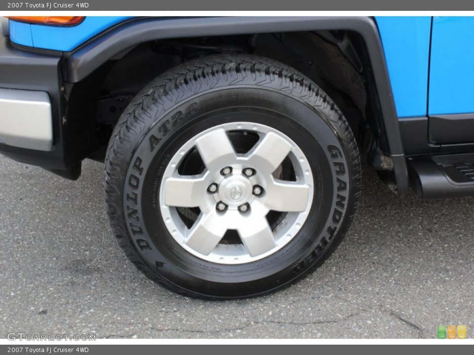 2007 Toyota FJ Cruiser 4WD Wheel and Tire Photo #78571619