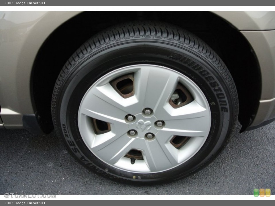 2007 Dodge Caliber SXT Wheel and Tire Photo #78580184