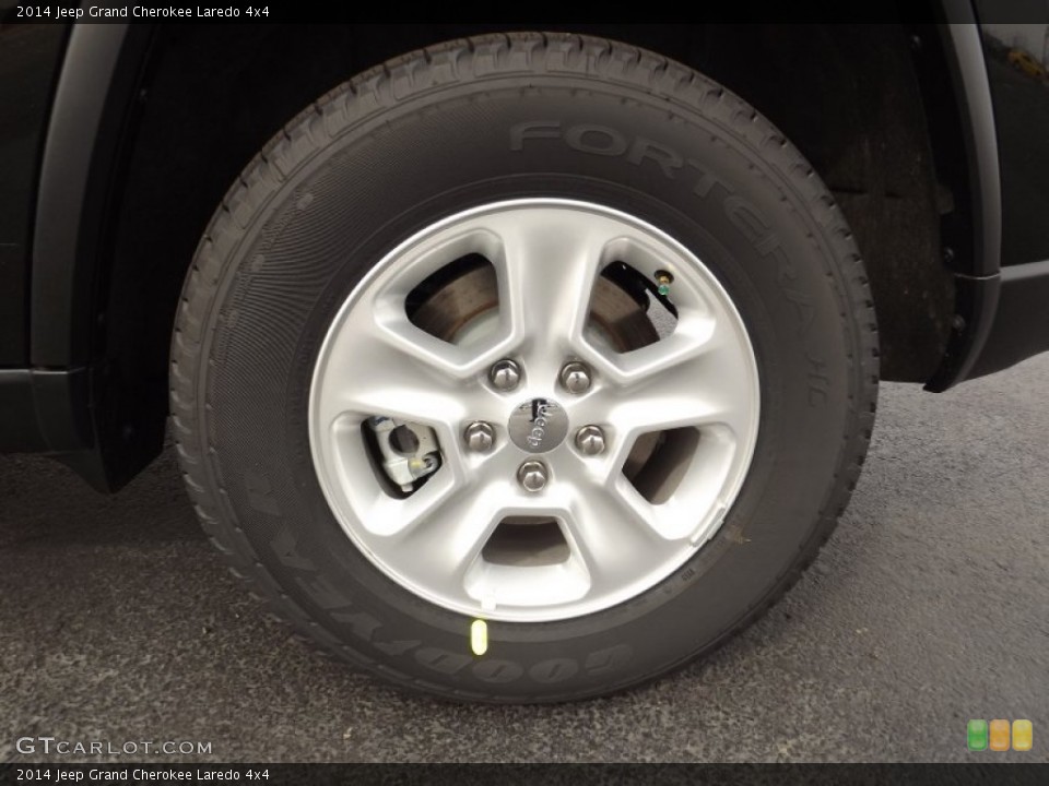 2014 Jeep Grand Cherokee Laredo 4x4 Wheel and Tire Photo #78588923