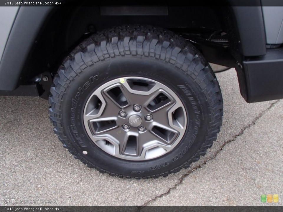 2013 Jeep Wrangler Rubicon 4x4 Wheel and Tire Photo #78649615