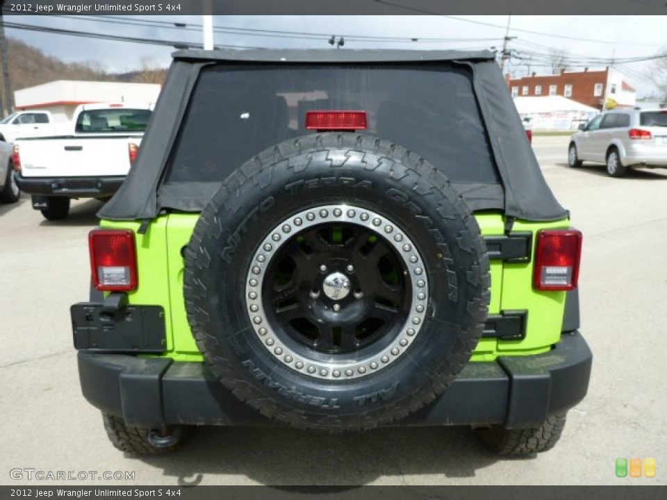 2012 Jeep Wrangler Unlimited Custom Wheel and Tire Photo #78681916