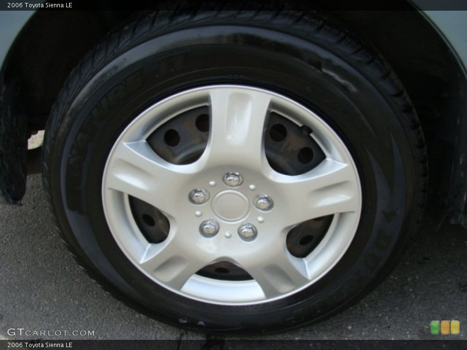 2006 Toyota Sienna LE Wheel and Tire Photo #78716168