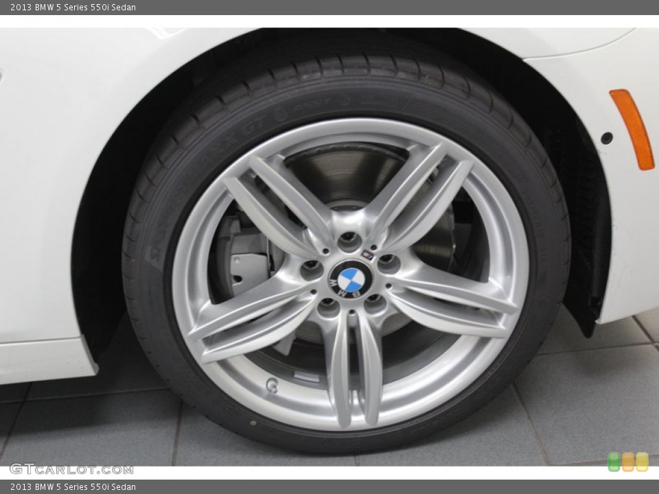 2013 BMW 5 Series 550i Sedan Wheel and Tire Photo #78737119