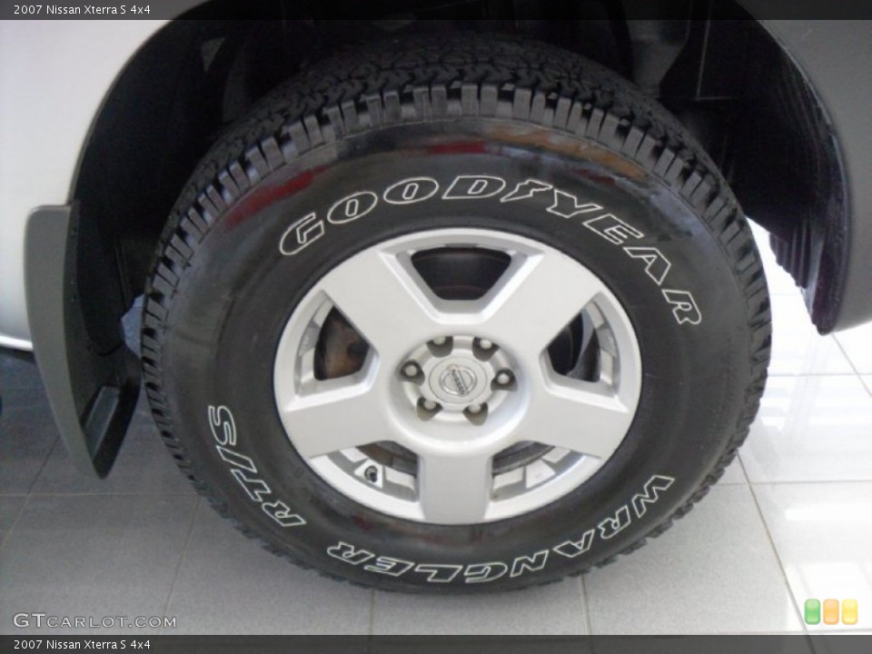 2007 Nissan Xterra S 4x4 Wheel and Tire Photo #78756752