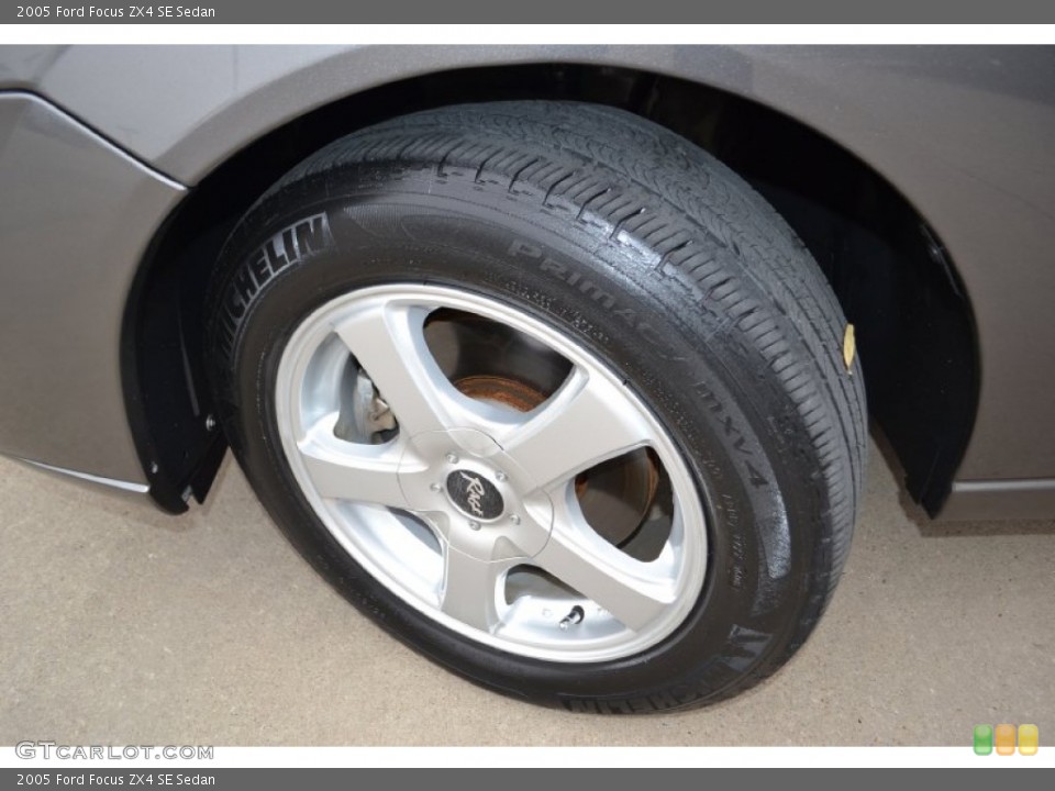 2005 Ford Focus Custom Wheel and Tire Photo #78775673