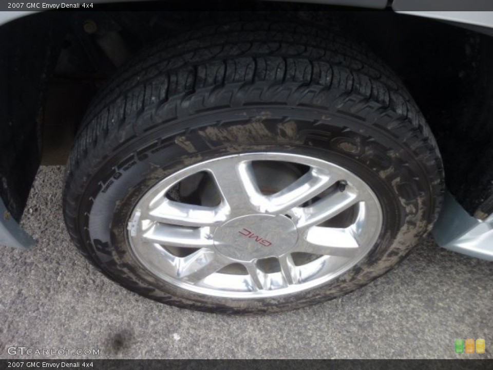 2007 GMC Envoy Denali 4x4 Wheel and Tire Photo #78788702