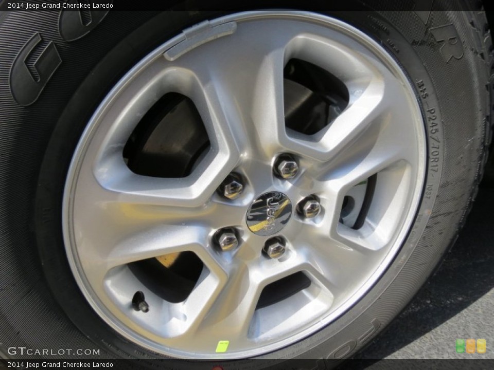 2014 Jeep Grand Cherokee Laredo Wheel and Tire Photo #78860833