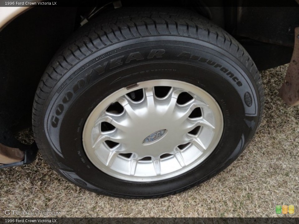 1996 Ford Crown Victoria Wheels and Tires