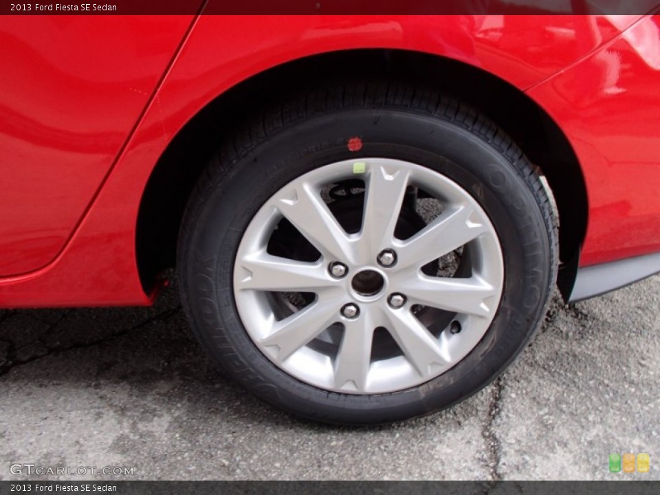 2013 Ford Fiesta SE Sedan Wheel and Tire Photo #78991858