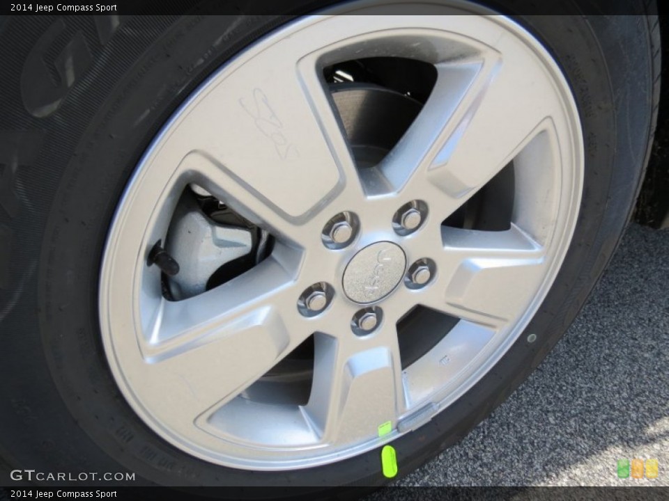 2014 Jeep Compass Sport Wheel and Tire Photo #79014943