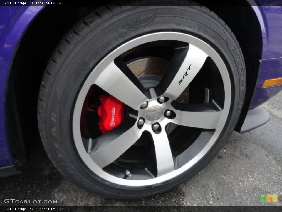 2013 Dodge Challenger SRT8 392 Wheel and Tire Photo #79045107