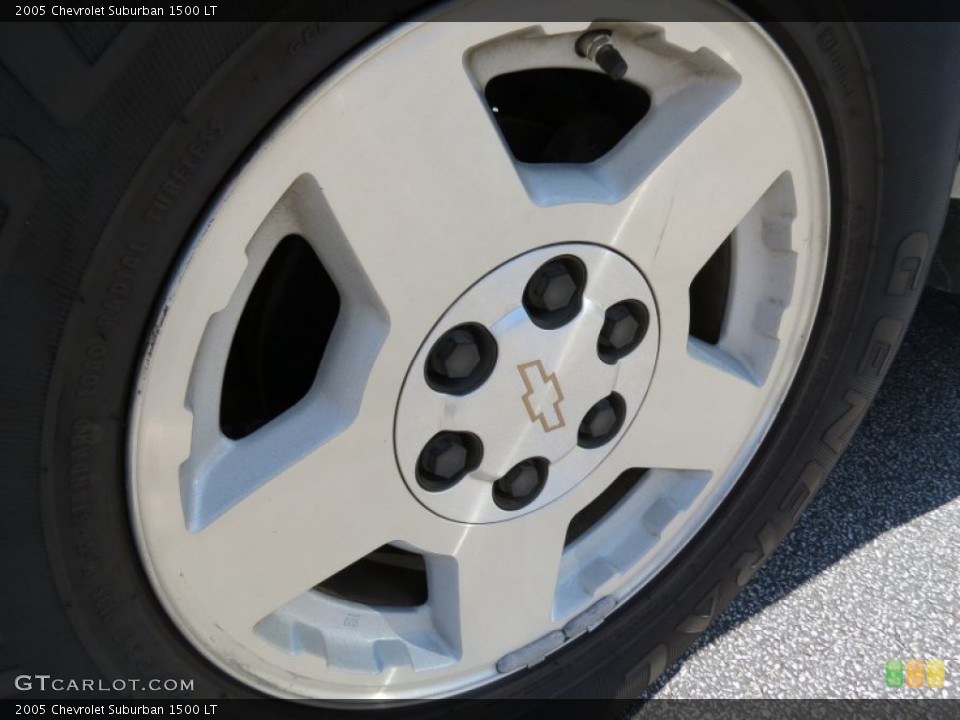 2005 Chevrolet Suburban 1500 LT Wheel and Tire Photo #79045733