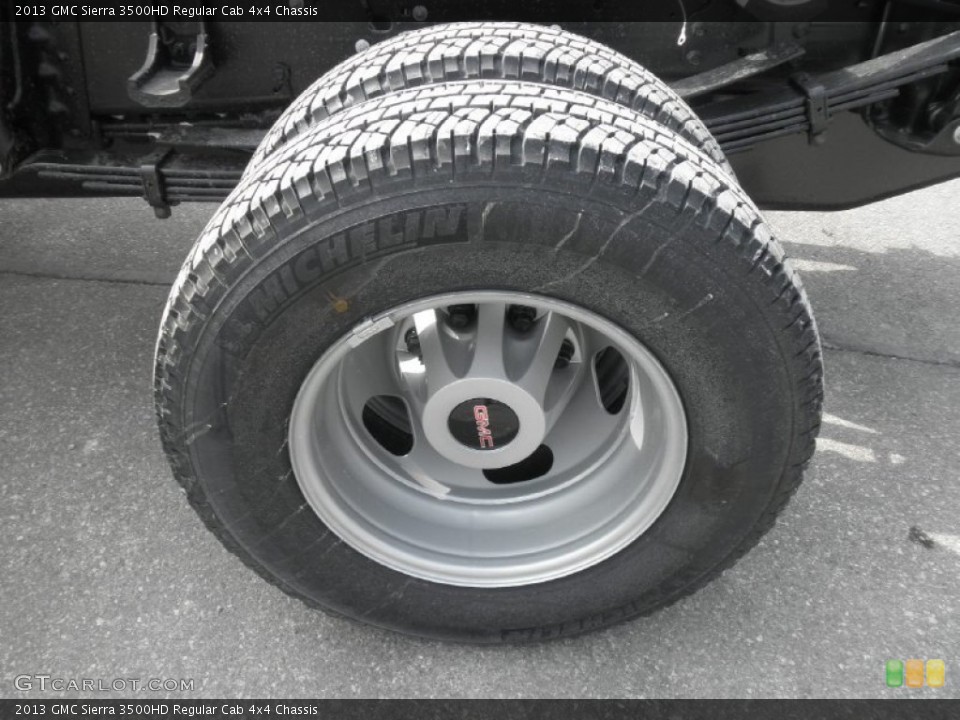 2013 GMC Sierra 3500HD Regular Cab 4x4 Chassis Wheel and Tire Photo #79074570
