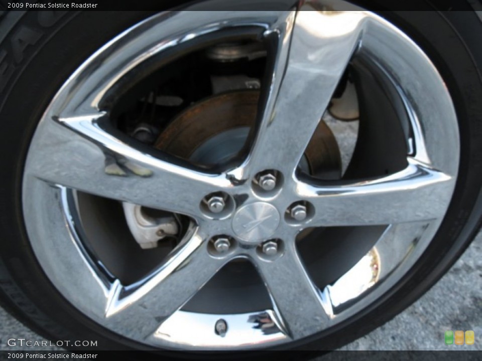 2009 Pontiac Solstice Roadster Wheel and Tire Photo #79083547