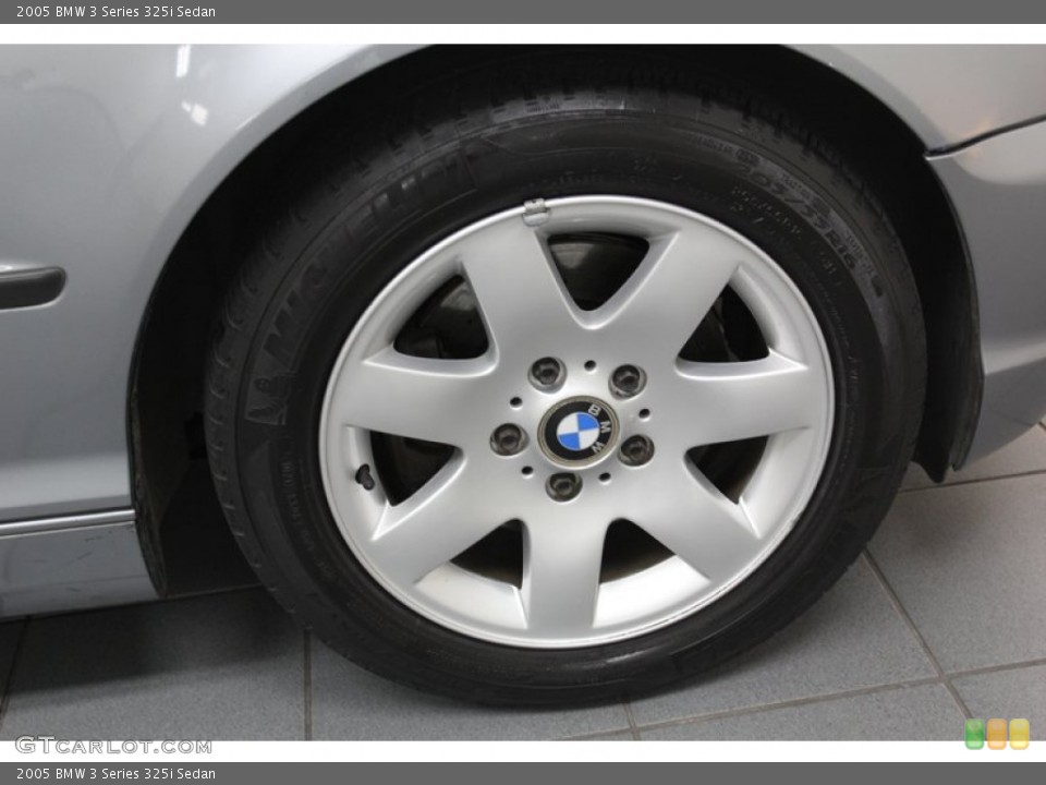2005 BMW 3 Series 325i Sedan Wheel and Tire Photo #79090118
