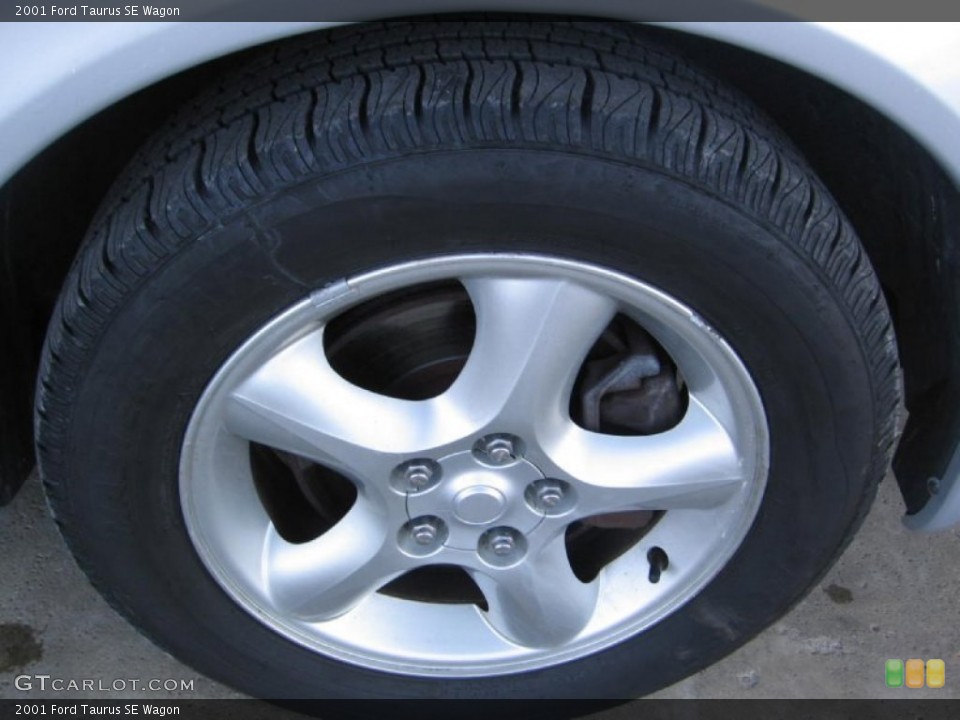 2001 Ford Taurus SE Wagon Wheel and Tire Photo #79170237