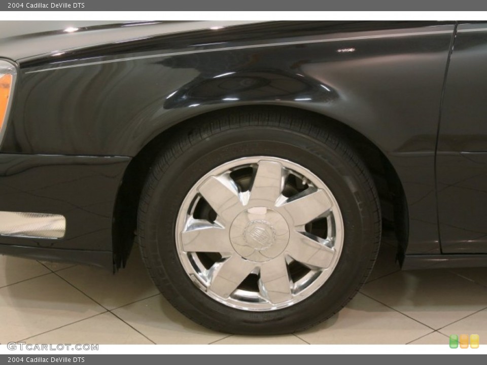 2004 Cadillac DeVille DTS Wheel and Tire Photo #79318469