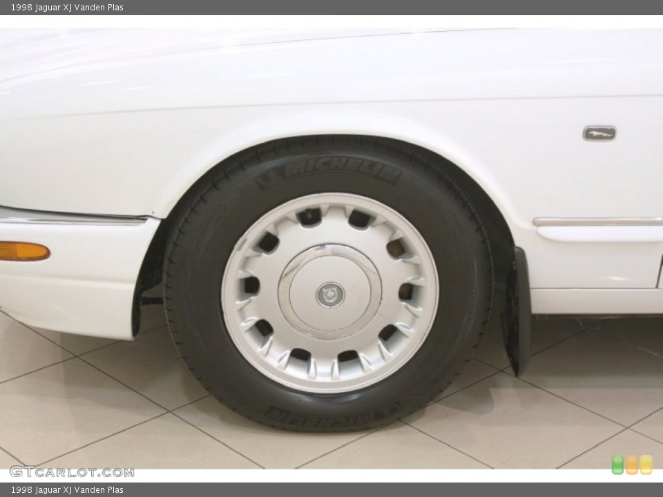 1998 Jaguar XJ Vanden Plas Wheel and Tire Photo #79318637