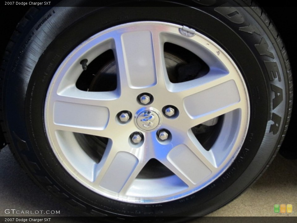2007 Dodge Charger SXT Wheel and Tire Photo #79330927
