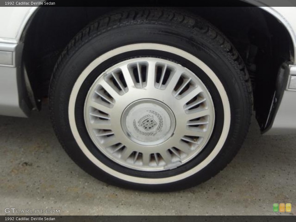 1992 Cadillac DeVille Sedan Wheel and Tire Photo #79374534