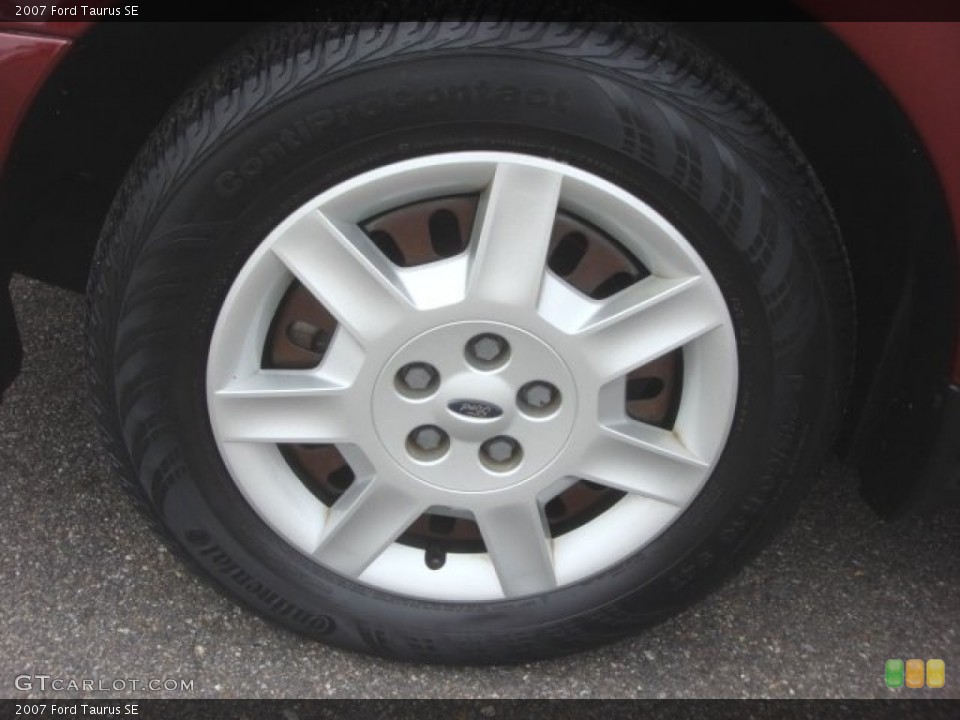2007 Ford Taurus SE Wheel and Tire Photo #79375672