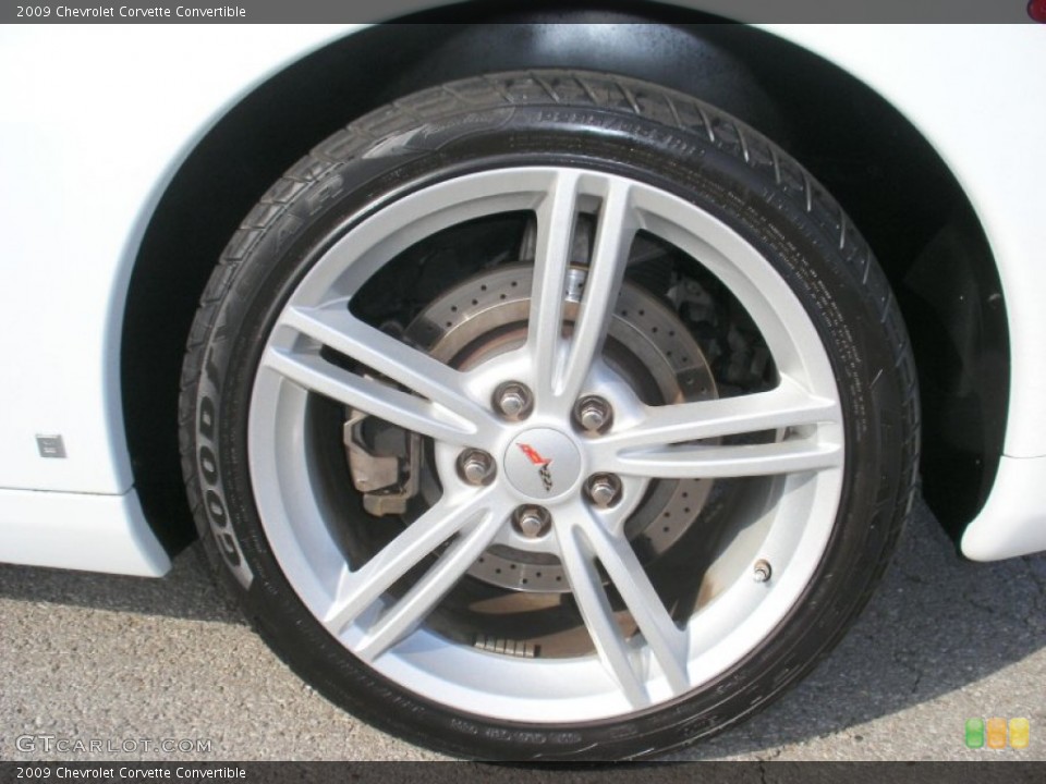 2009 Chevrolet Corvette Convertible Wheel and Tire Photo #79377693