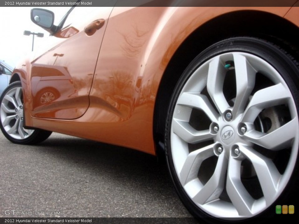 2012 Hyundai Veloster  Wheel and Tire Photo #79378449