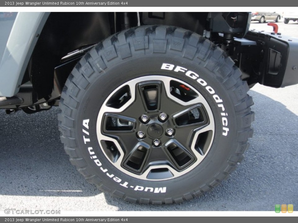 2013 Jeep Wrangler Unlimited Rubicon 10th Anniversary Edition 4x4 Wheel and Tire Photo #79468183