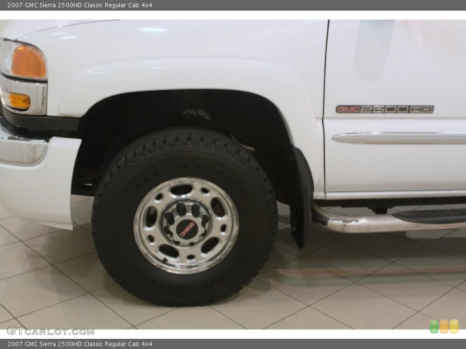 2007 GMC Sierra 2500HD Wheels and Tires