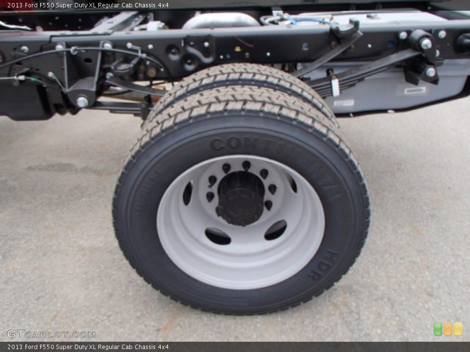 2013 Ford F550 Super Duty XL Regular Cab Chassis 4x4 Wheel and Tire Photo #79533825