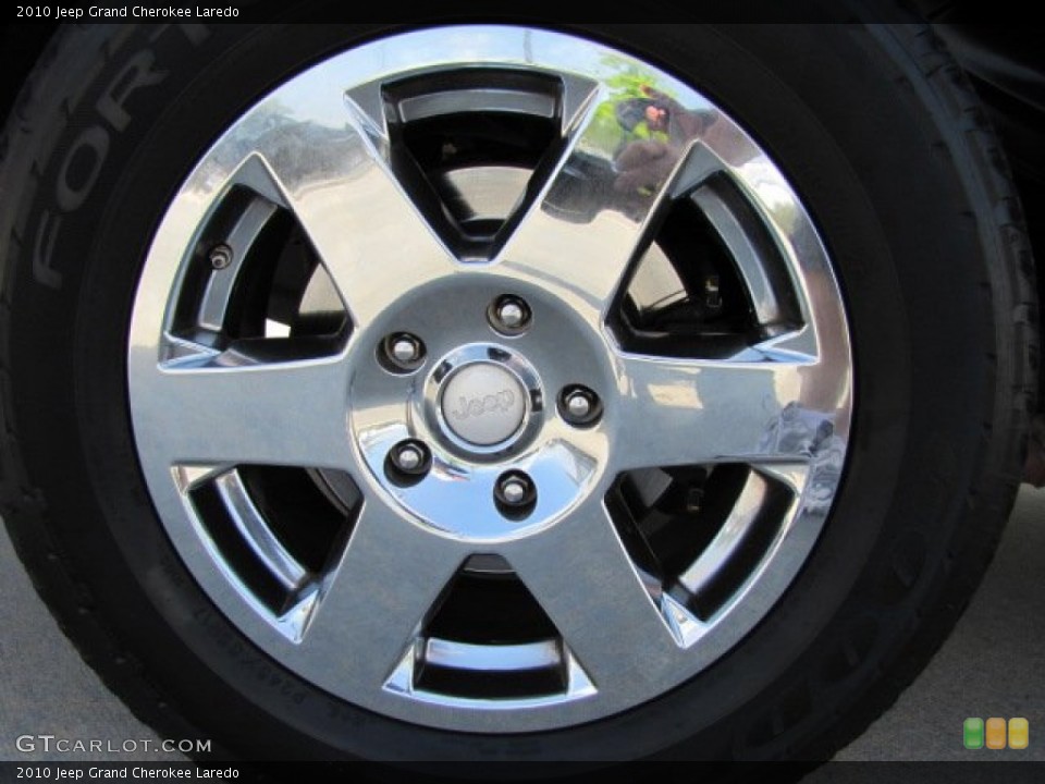 2010 Jeep Grand Cherokee Laredo Wheel and Tire Photo #79547680