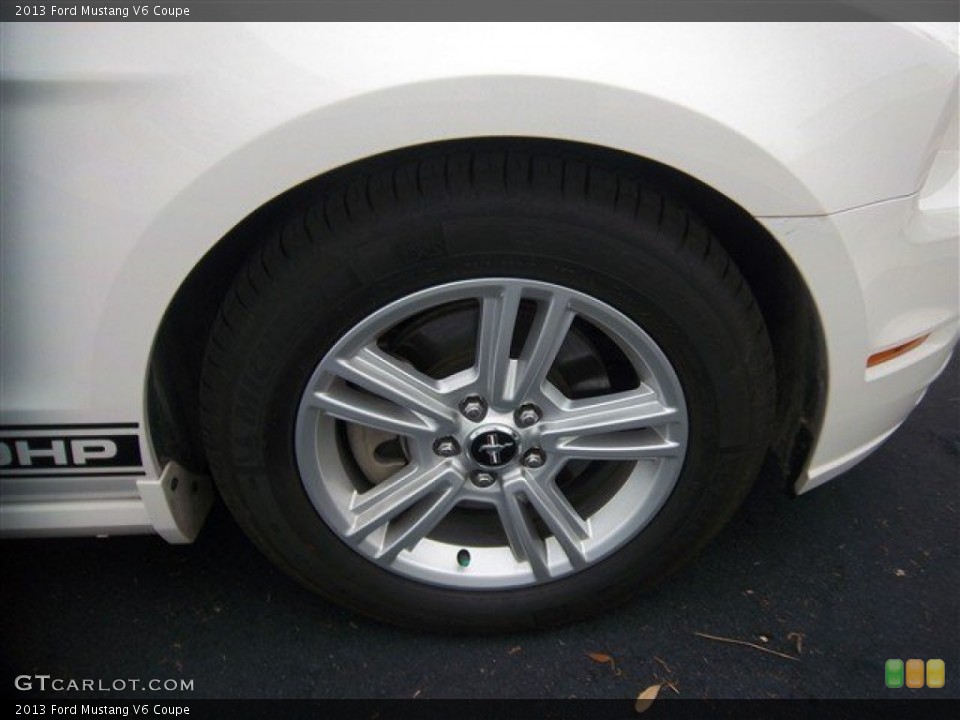 2013 Ford Mustang V6 Coupe Wheel and Tire Photo #79578811
