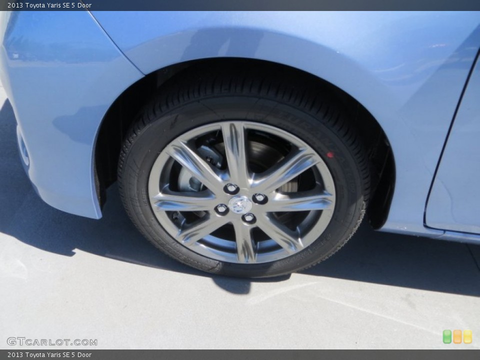 2013 Toyota Yaris SE 5 Door Wheel and Tire Photo #79649801