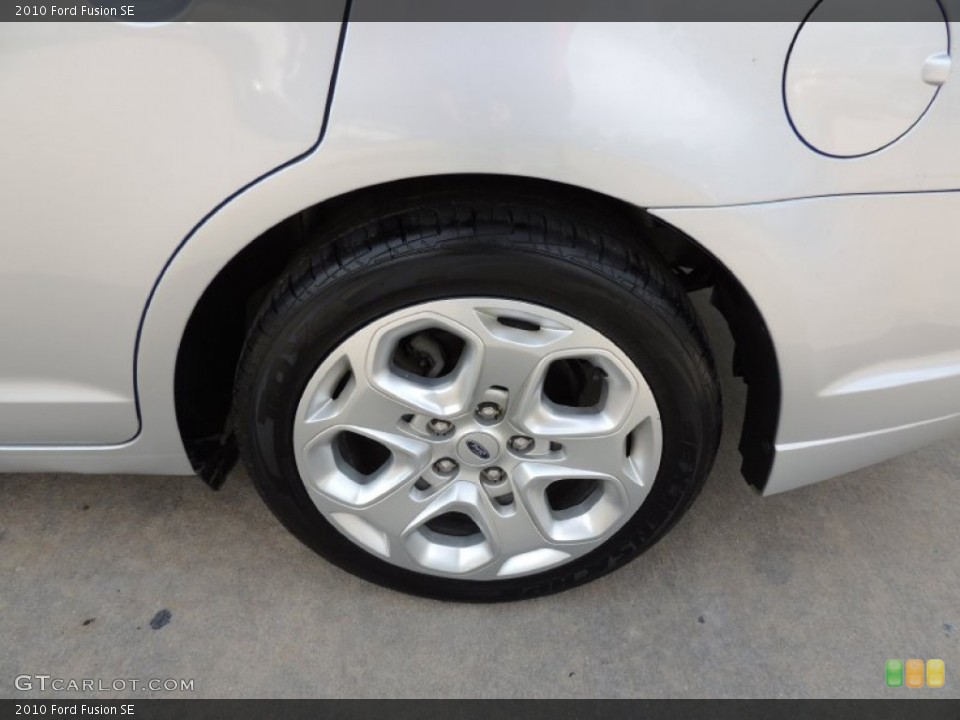 2010 Ford Fusion SE Wheel and Tire Photo #79652969